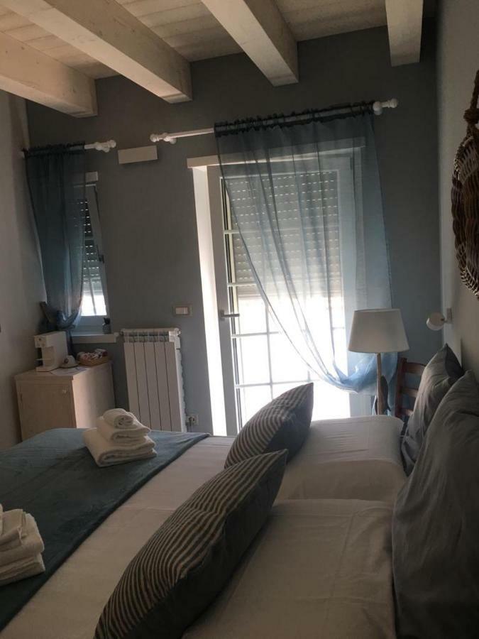 Laura E Christian - Rooms グラード エクステリア 写真